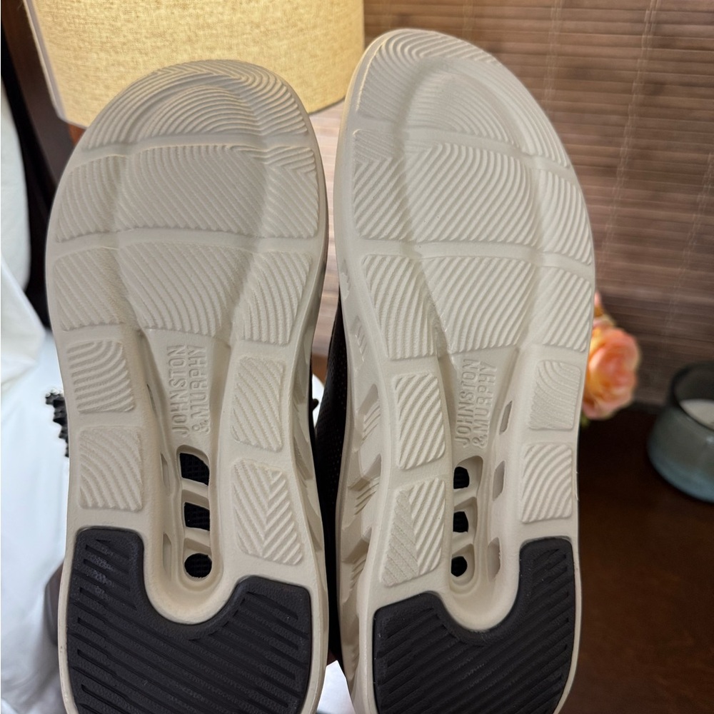 Johnston & Murphy Brown Cream Sneakers with Comfort Sole - Picture 6 of 8